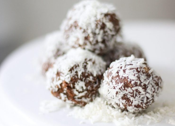 Cake Mama’s Chocolate Coconut Power Balls