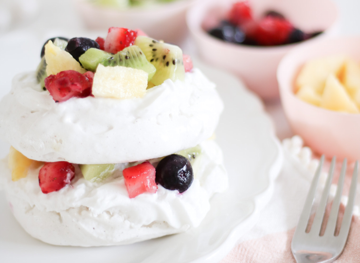 Cake Mama’s Vegan Pavlova