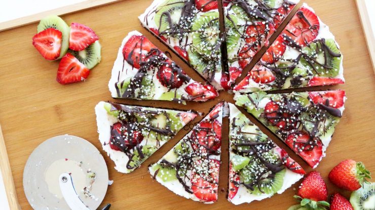 Kiwi Berry Dessert Pizza