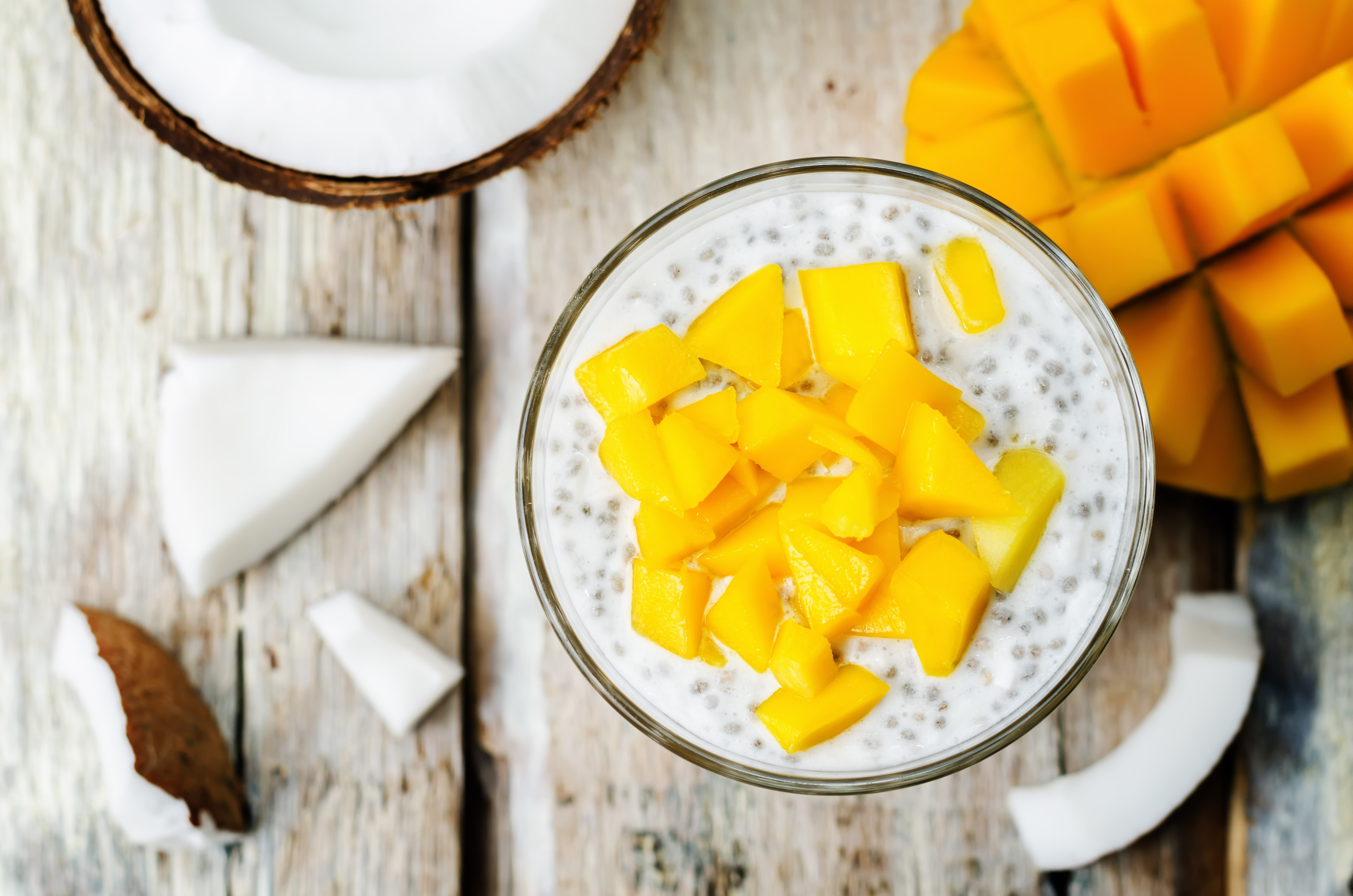 Coco Mango Chia Pudding
